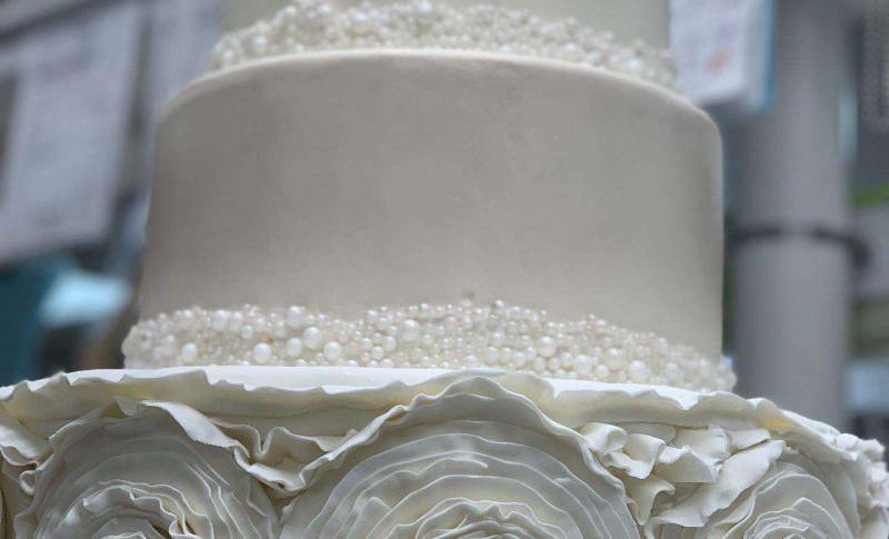 Montilio's Ivory Wedding Cake